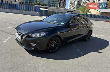 Седан Mazda 3 2015 в 