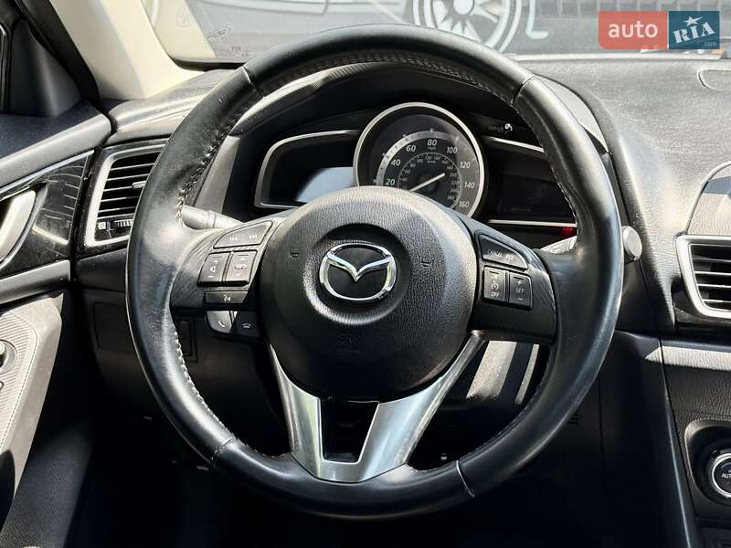 Седан Mazda 3 2014 в Харькове