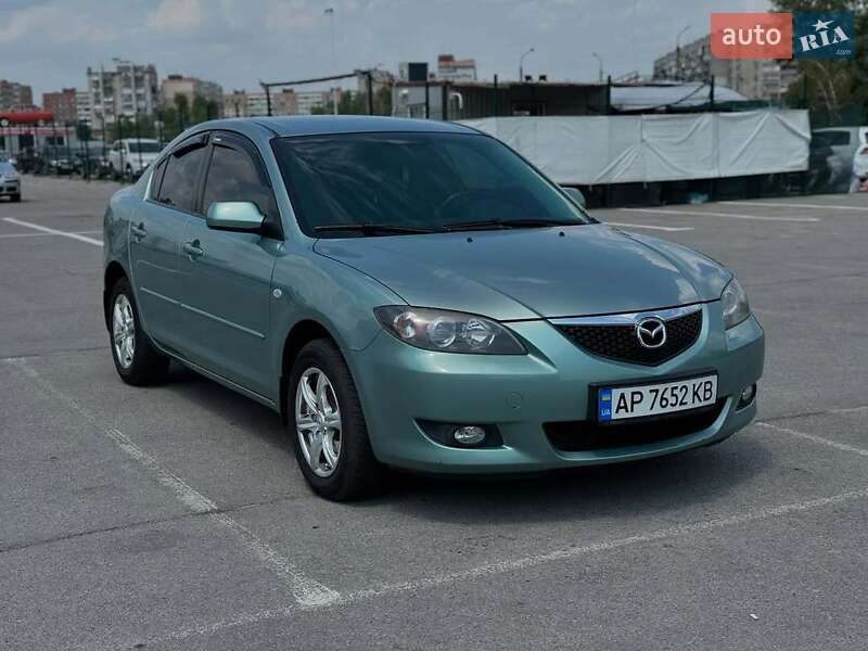 Седан Mazda 3 2004 в Запорожье