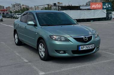 Седан Mazda 3 2004 в 