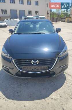 Седан Mazda 3 2017 в Запорожье