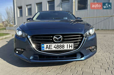 Хэтчбек Mazda 3 2018 в 