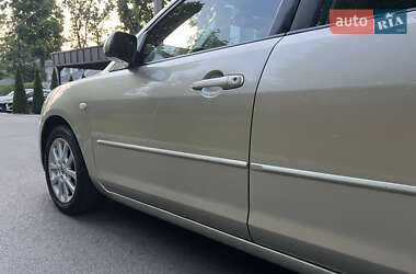 Седан Mazda 3 2007 в 