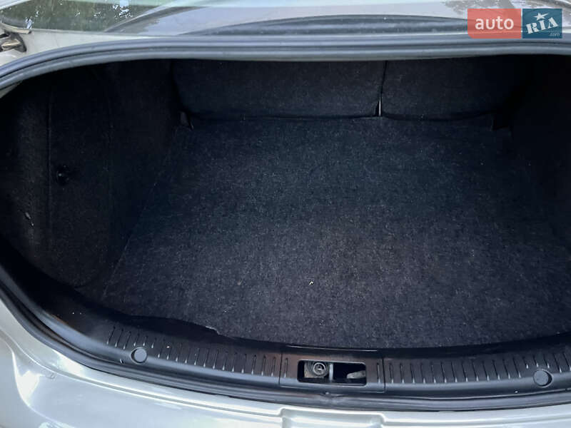 Седан Mazda 3 2007 в Києві