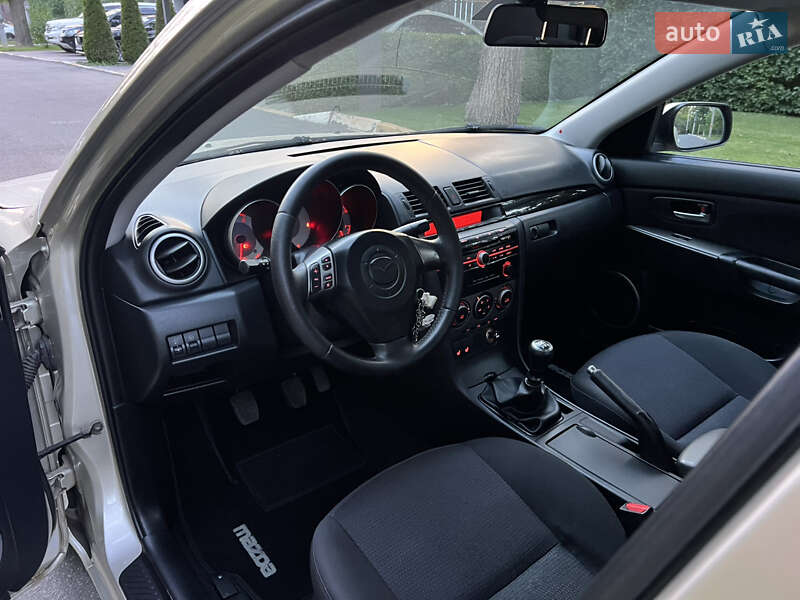 Седан Mazda 3 2007 в Києві