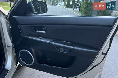 Седан Mazda 3 2007 в 