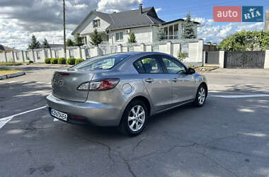 Седан Mazda 3 2010 в 