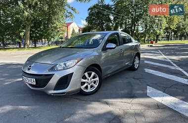 Седан Mazda 3 2010 в 