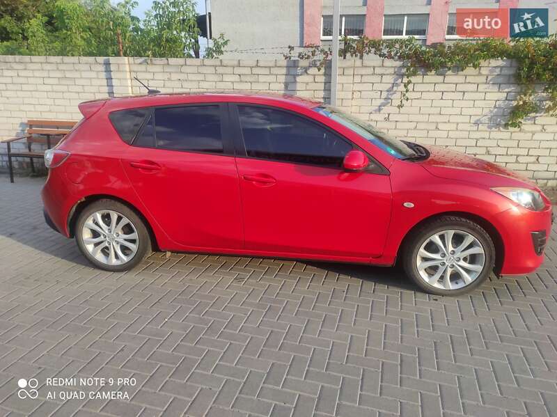 Хэтчбек Mazda 3 2009 в Городище