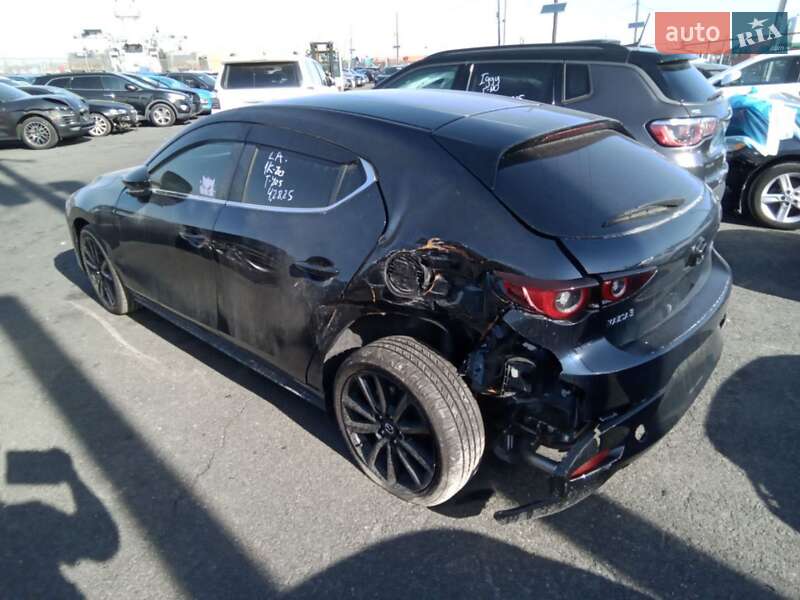 Mazda 3 2024