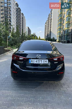 Седан Mazda 3 2017 в 