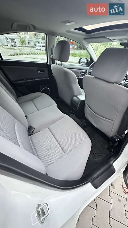 Седан Mazda 3 2007 в Хмельницком