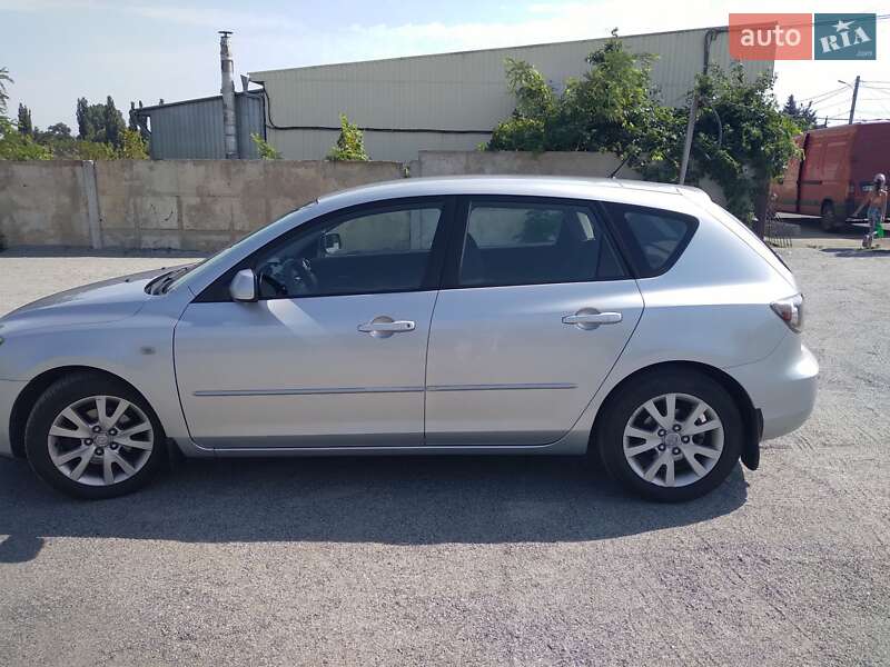 Хетчбек Mazda 3 2007 в Дніпрі