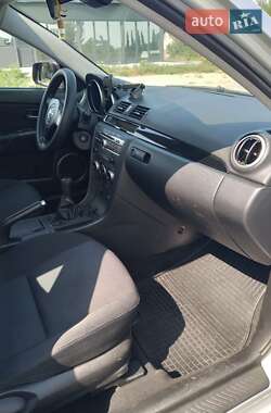 Хэтчбек Mazda 3 2007 в 