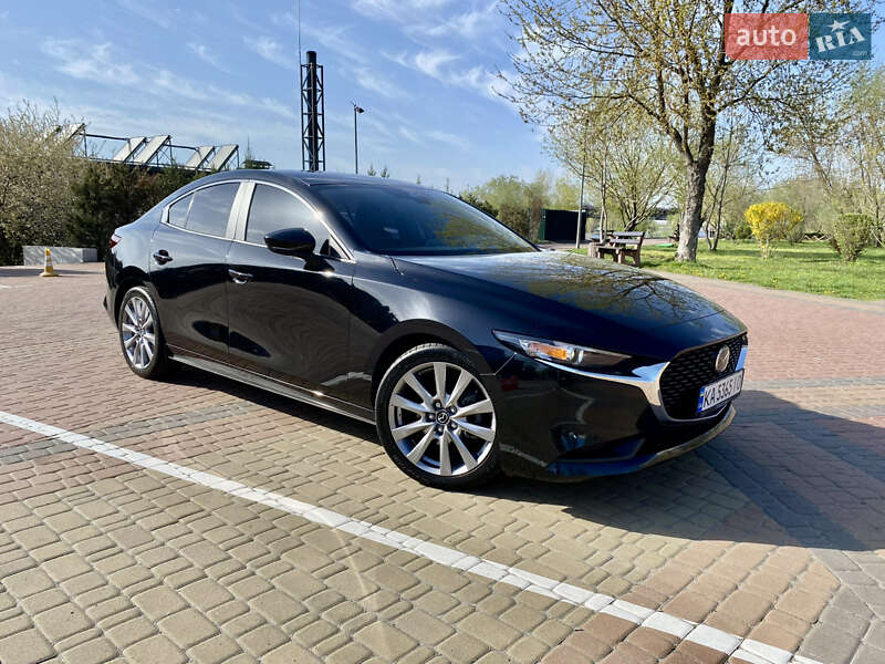 Седан Mazda 3 2021 в Киеве