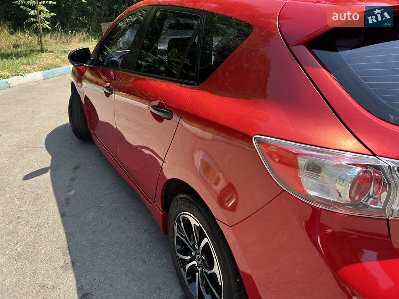 Хэтчбек Mazda 3 2012 в Запорожье