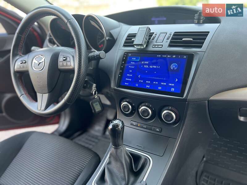 Хэтчбек Mazda 3 2012 в Запорожье