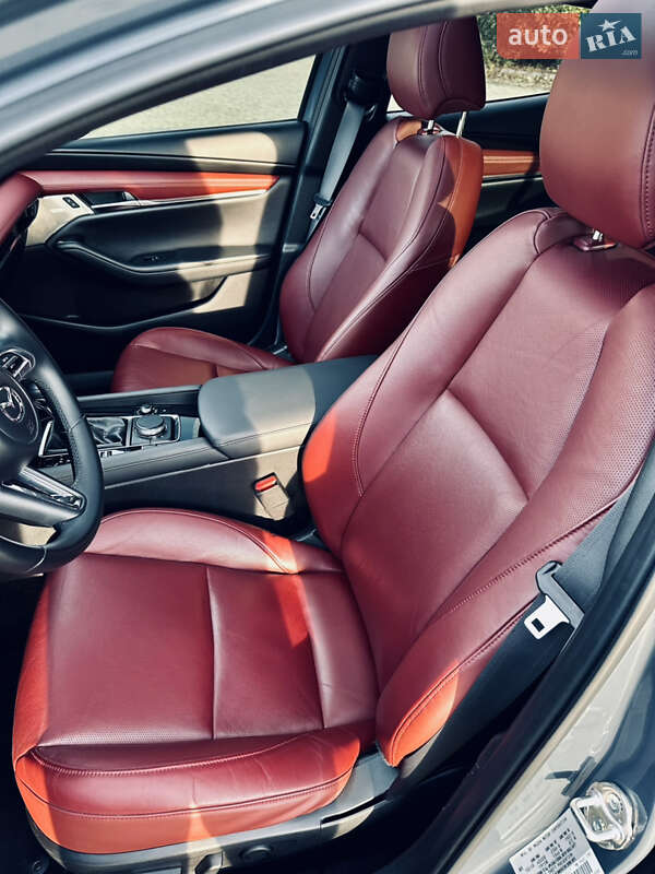 Хэтчбек Mazda 3 2019 в Одессе