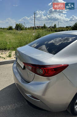 Седан Mazda 3 2013 в 