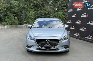 Седан Mazda 3 2017 в Києві