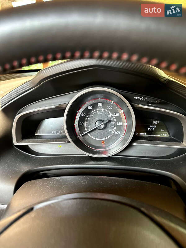 Хэтчбек Mazda 3 2015 в Полтаве