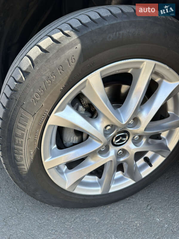 Седан Mazda 3 2015 в Ізмаїлі фото 24 Седан Mazda 3 2015 в Ізмаїлі