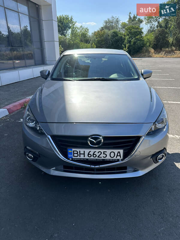 Седан Mazda 3 2015 в Ізмаїлі фото 33 Седан Mazda 3 2015 в Ізмаїлі