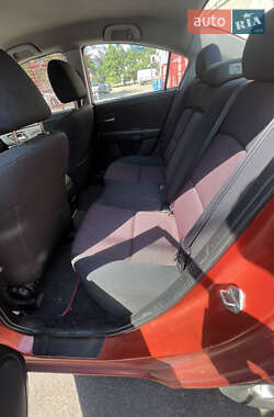 Седан Mazda 3 2004 в 