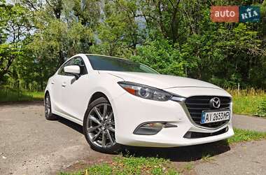Седан Mazda 3 2018 в Киеве