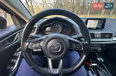 Седан Mazda 3 2018 в 