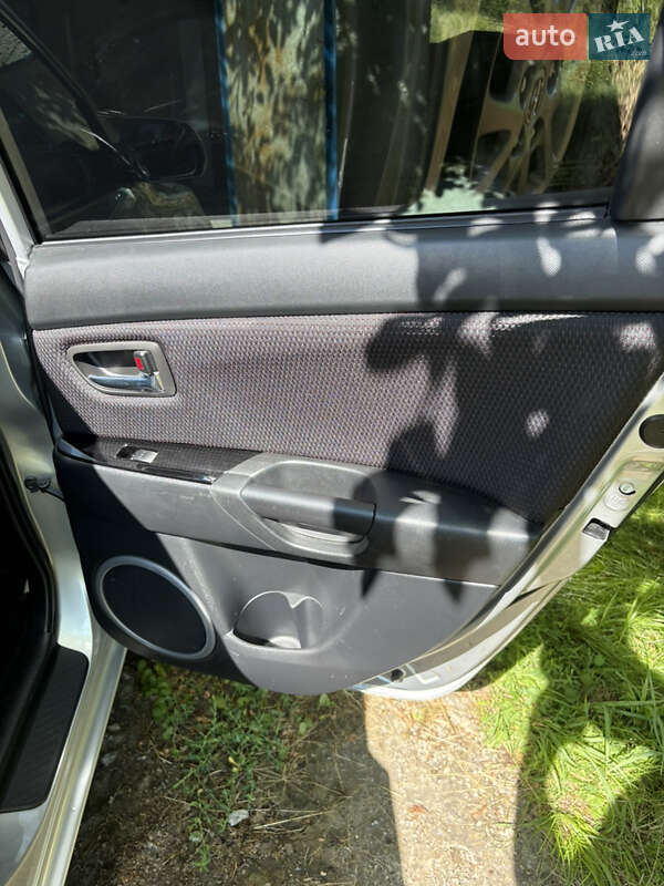 Хэтчбек Mazda 3 2008 в Киеве