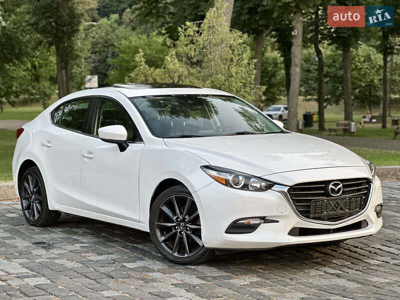Седан Mazda 3 2018 в Києві