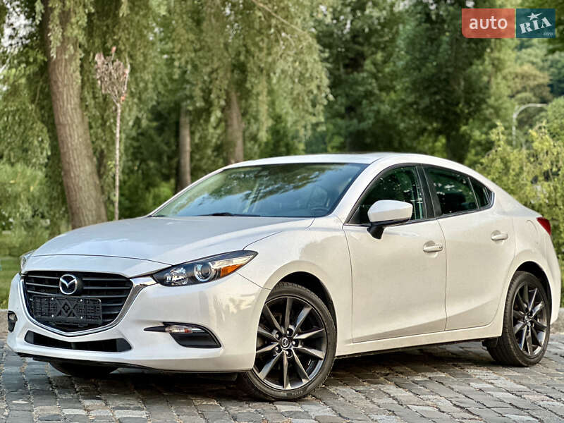 Седан Mazda 3 2018 в Києві