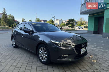 Хетчбек Mazda 3 2015 в Івано-Франківську