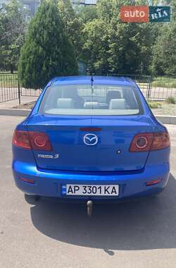 Седан Mazda 3 2004 в 