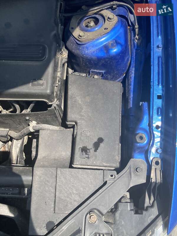 Седан Mazda 3 2004 в Запорожье