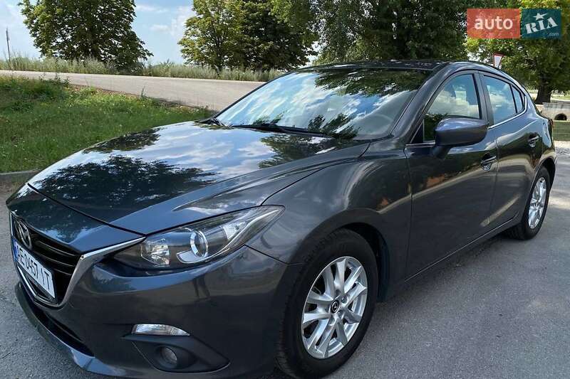 Хэтчбек Mazda 3 2015 в Киеве