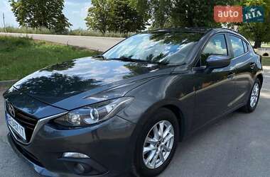 Хэтчбек Mazda 3 2015 в 