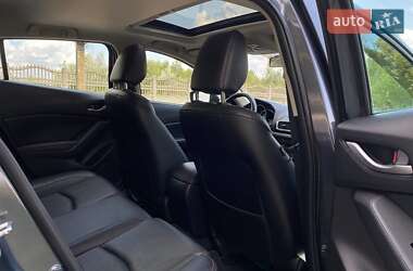 Хэтчбек Mazda 3 2015 в 