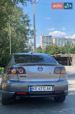 Седан Mazda 3 2005 в 