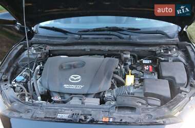 Седан Mazda 3 2013 в 