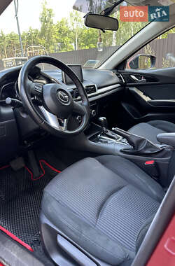 Седан Mazda 3 2015 в 
