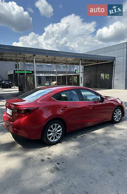 Седан Mazda 3 2015 в 