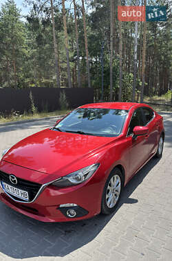 Седан Mazda 3 2015 в 