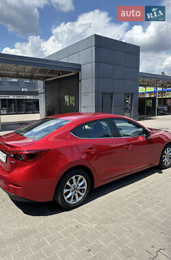 Седан Mazda 3 2015 в 