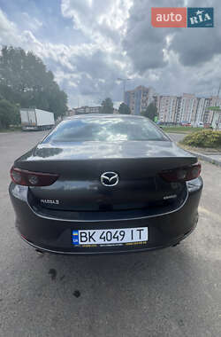 Седан Mazda 3 2021 в 
