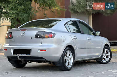 Седан Mazda 3 2006 в 