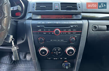 Седан Mazda 3 2006 в 