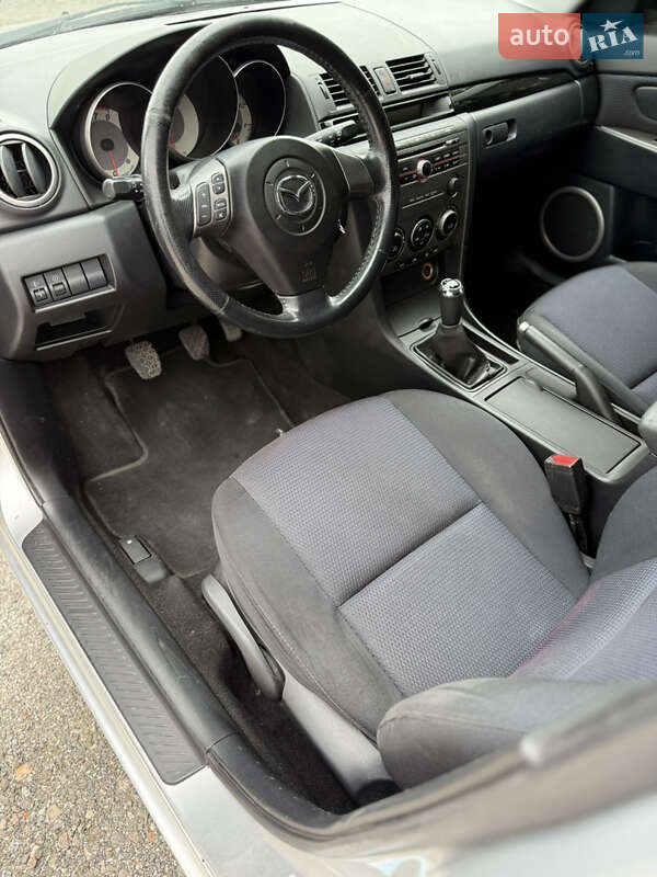 Хэтчбек Mazda 3 2006 в Киеве
