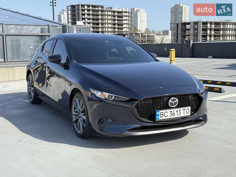 Хэтчбек Mazda 3 2019 в Киеве